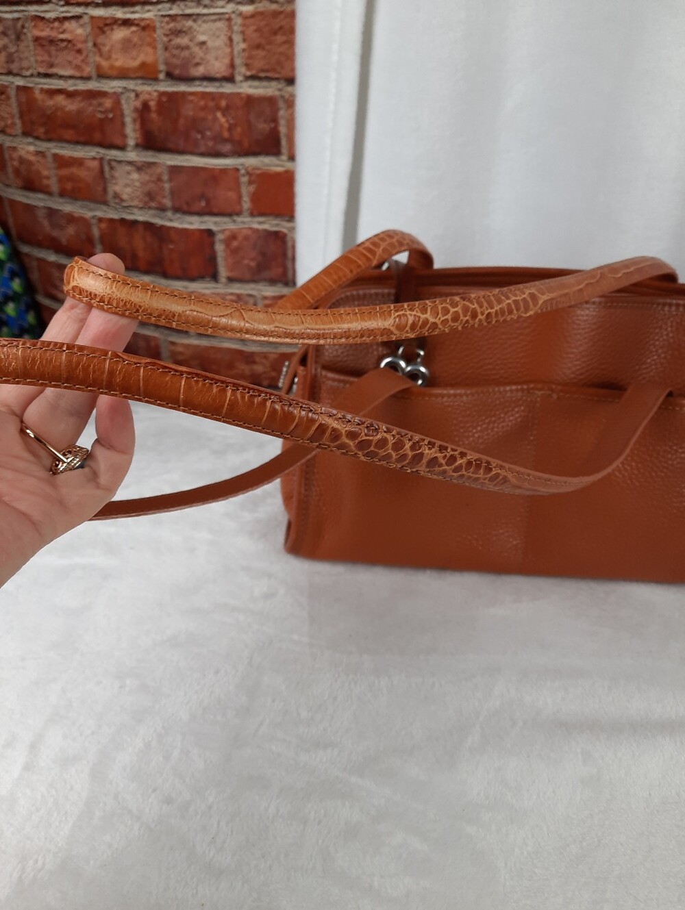 Brighton Leather Croc-Embossed Heart Charm Shoulder Bag - Picture 7 of 13